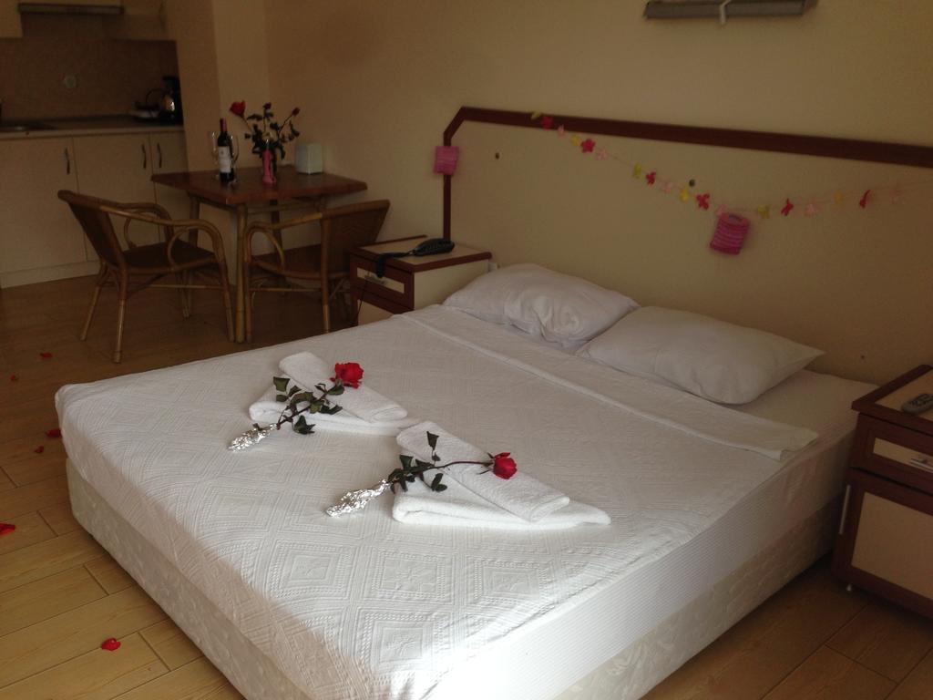 Zeytin Apart Hotel Cesme Exterior photo